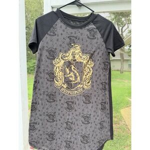Harry Potter Hufflepuff Crest Gold Foil Print Girls Nightgown Sleep Wear Size 16